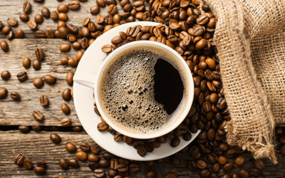 Une consommation élevée de caféine associée à un risque accru de cécité ?