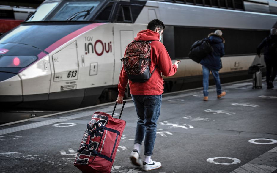 Pass sanitaire dans les trains : des contrôles « massifs » et « aléatoires », annonce la SNCF