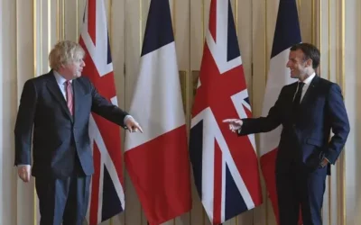 Johnson appelle la France à reprendre tous les migrants qui traversent la Manche