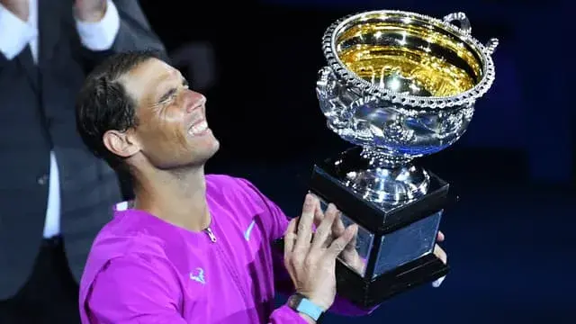 Rafael Nadal, vainqueur de l’Open d’Australie, remporte son 21e Majeur