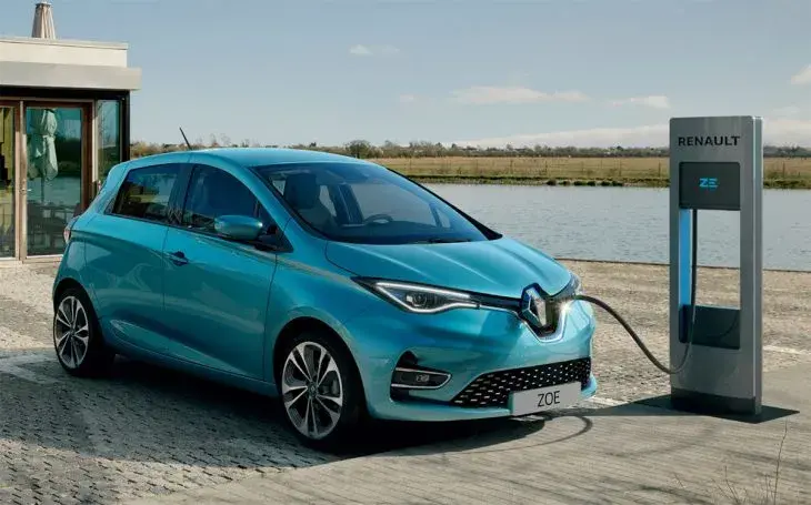Renault frappe fort en visant 100% de voitures électriques en 2030