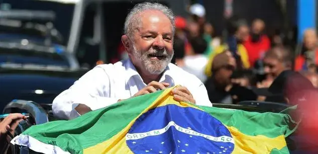 Brésil : Lula bat Bolsonaro et devient le nouveau président