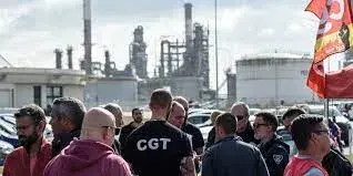 Grève dans les raffineries : TotalEnergies prêt à augmenter les salaires ?