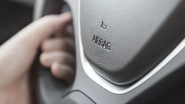 Airbags défectueux : Citroën ordonne l’arrêt immédiat des C3 et DS3